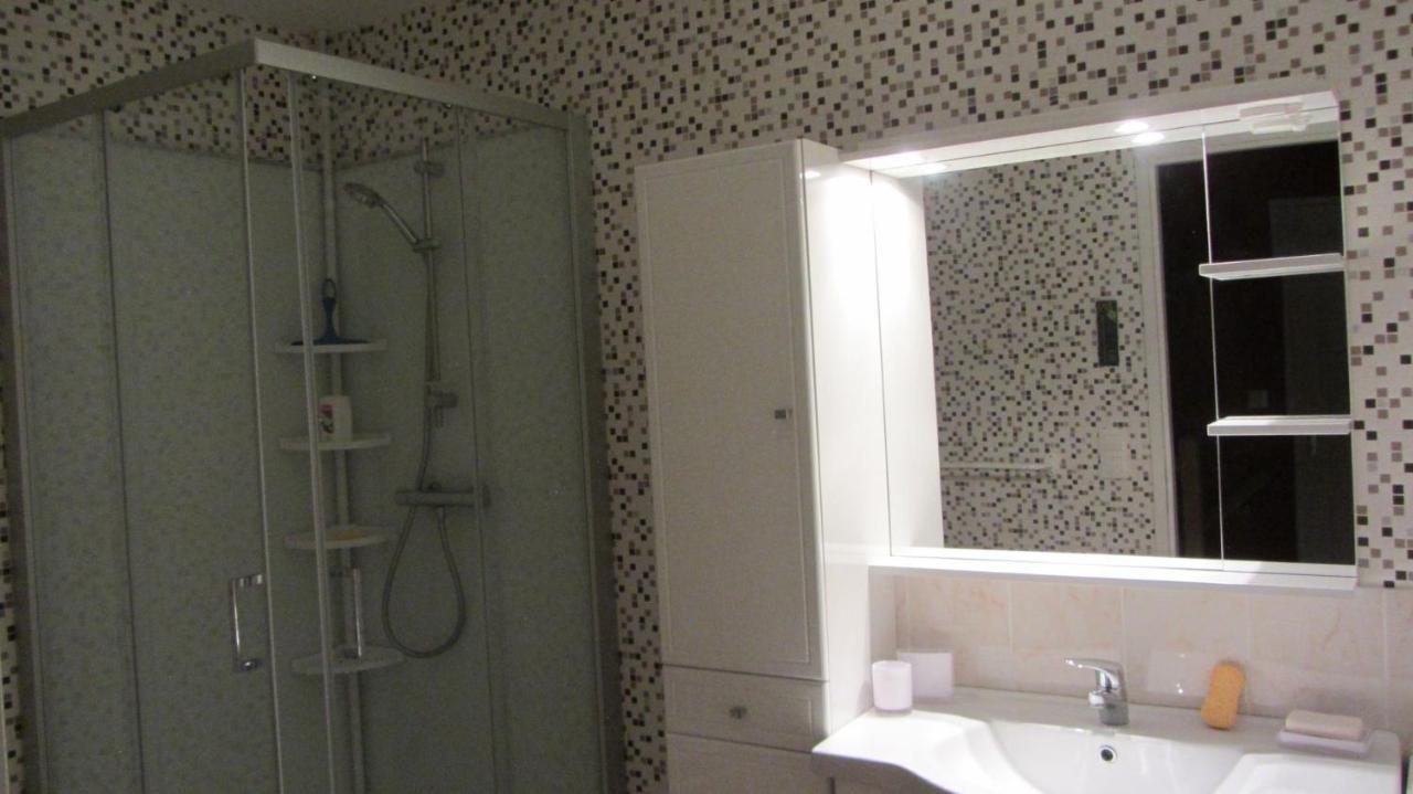Bed and Breakfast Les Glycines Choloy Esterno foto